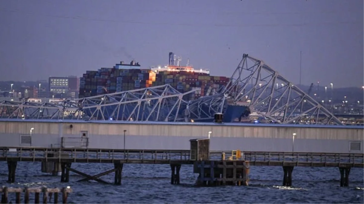 ABD'deki köprü felaketinin bilançosu! Nehre düşen 6 kişi için umutlar tükendi