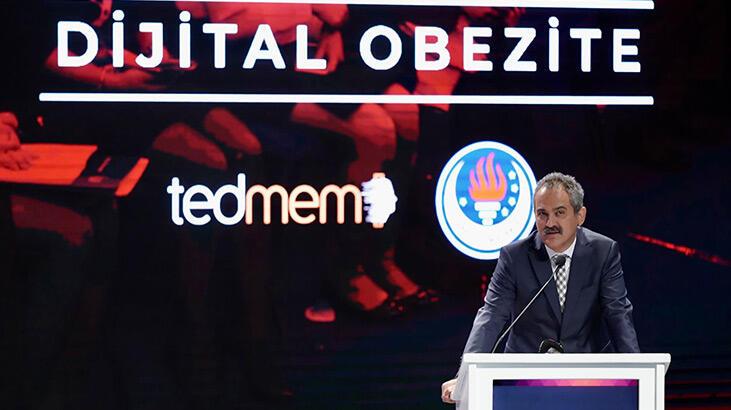 Bakan Özer, Dijital Obezite temalı 5’inci Uluslararası Eğitim Forumu'na katıldı