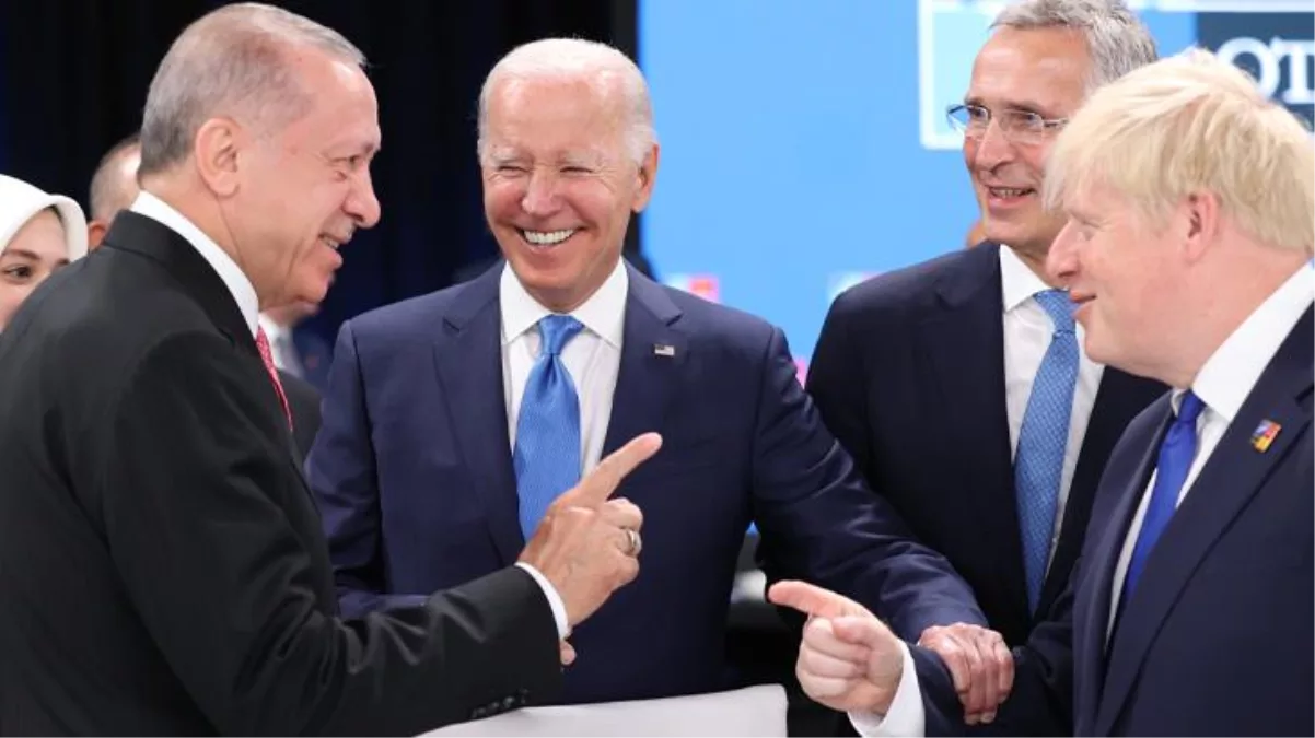 NATO zirvesine damga vuran sohbet! Boris Johnson'dan Cumhurbaşkanı Erdoğan'a: Çok güzelsin