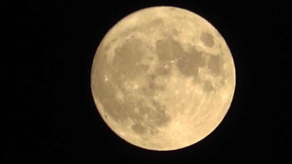 Yılın son Süper Ay'ı Türkiye'den büyük bir hayranlıkla izlendi