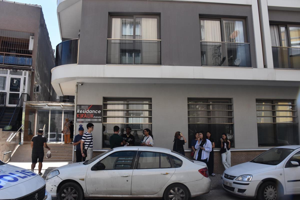 Aynı daireyi 50'den fazla öğrenciye kiralayarak dolandırıcılık yapan emlakçı tutuklandı