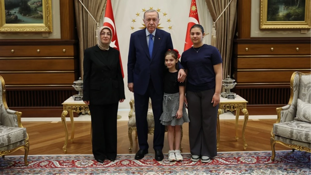 Cumhurbaşkanı Erdoğan, Sinan Ateş'in eşi Ayşe Ateş ile görüştü