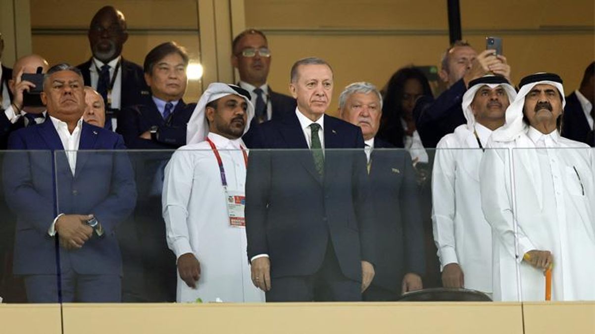 Cumhurbaşkanı Erdoğan'dan Dünya Kupası çıkarması! Maçı bizzat statta izledi