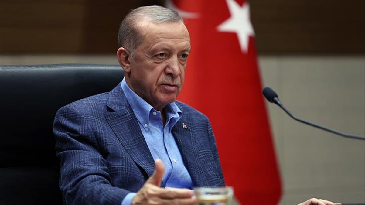 Cumhurbaşkanı Erdoğan'dan İstiklal Caddesi'nde bombalı saldırıya ilişkin ilk sözler: Terör kokusu var