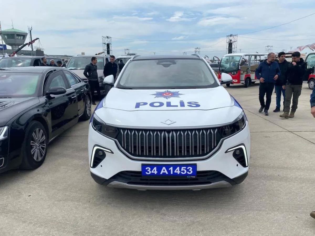 Yerli otomobil TOGG polis arabası olarak ilk kez görüntülendi